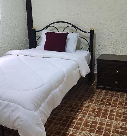 Cozy Nest Cnx Hostel Chiang Mai Luaran gambar