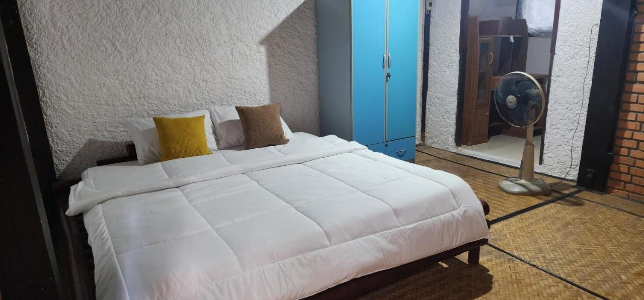Cozy Nest Cnx Hostel Chiang Mai Luaran gambar