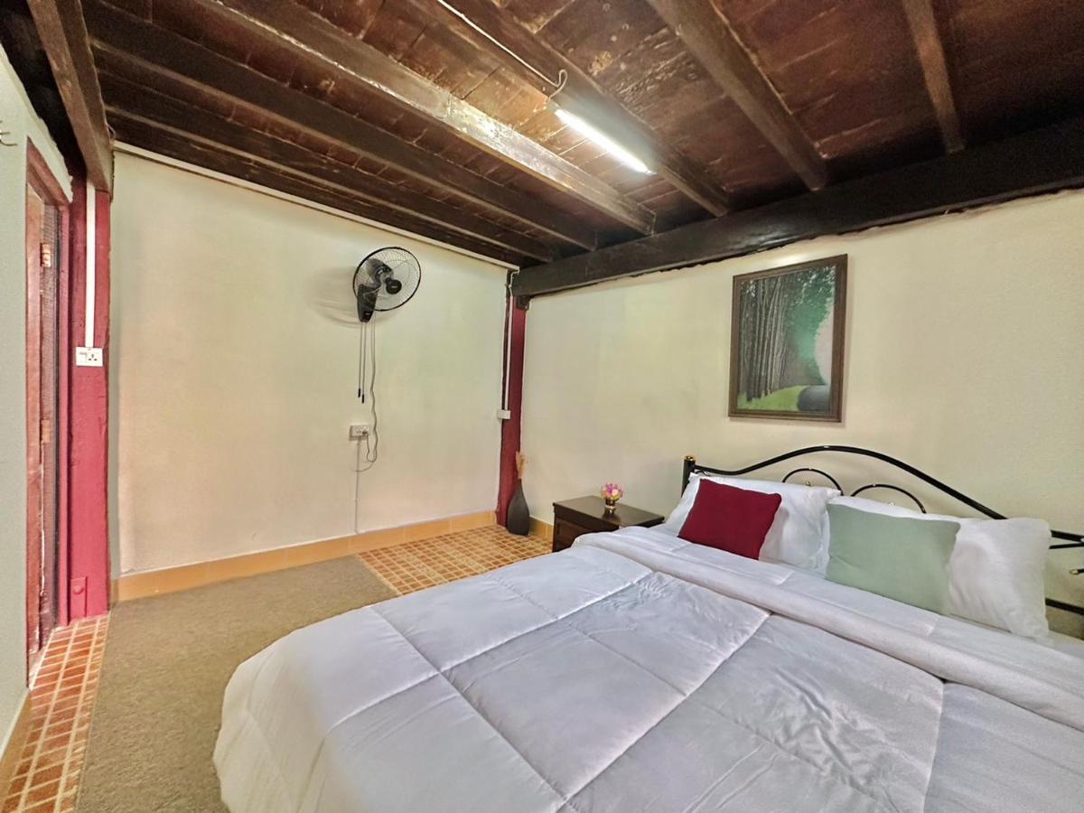 Cozy Nest Cnx Hostel Chiang Mai Luaran gambar