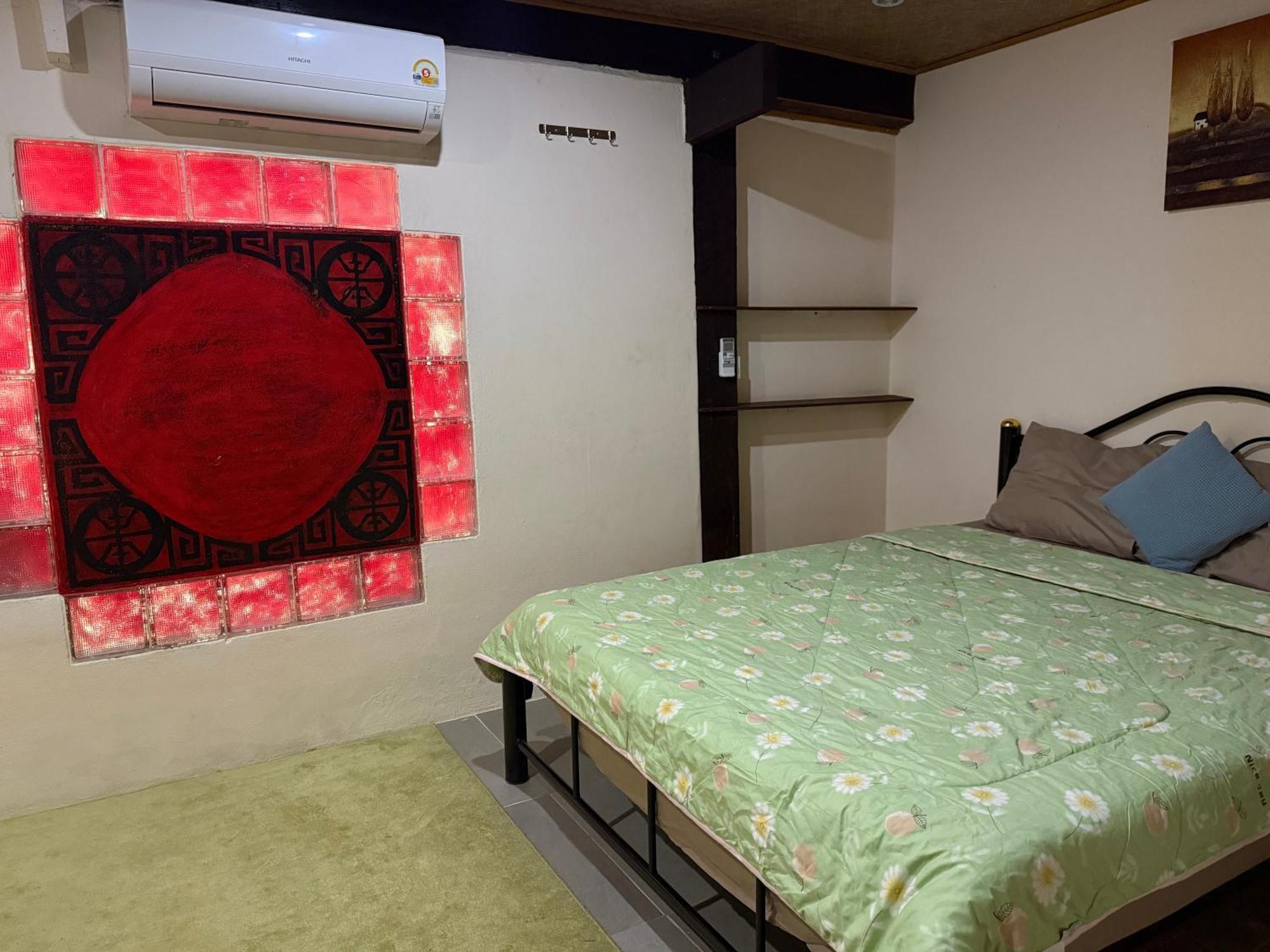 Cozy Nest Cnx Hostel Chiang Mai Luaran gambar