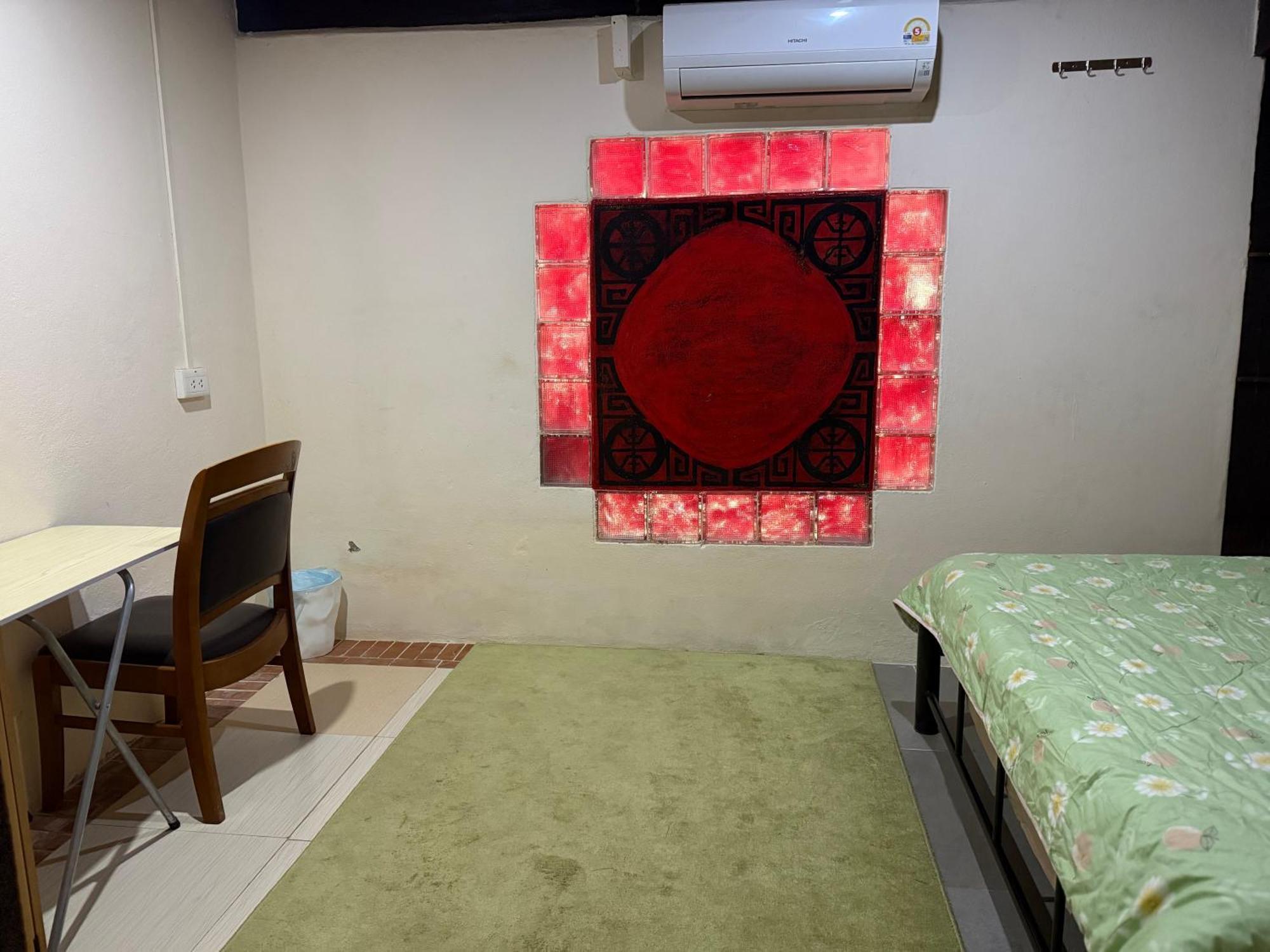 Cozy Nest Cnx Hostel Chiang Mai Luaran gambar